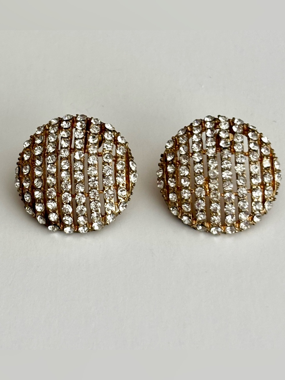 Rhinestone Dome Earrings Gold Tone Vintage Style 3/4”